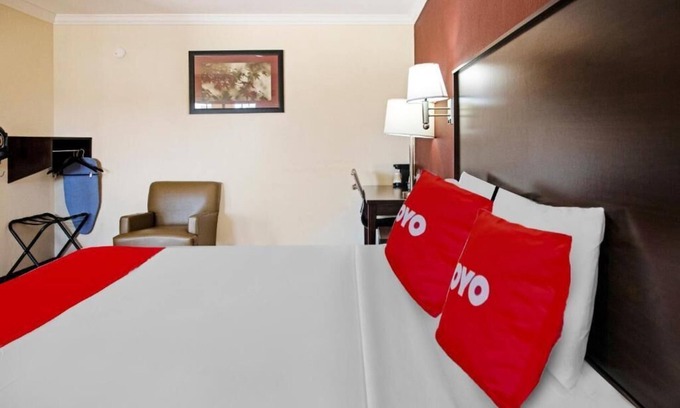 McAllen Hotel | Pet-Friendly Unit By Quinta - Free Parking And Swimming Pool Available