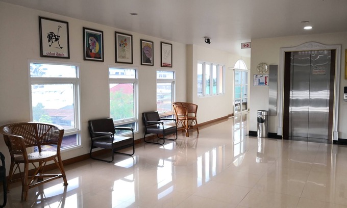 Nai Mueang Hotel | Phadaeng Hotel