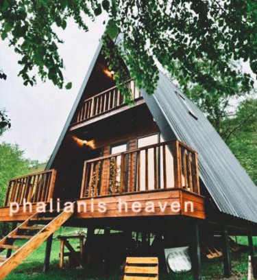 Vake-Saburtalo Chalet De Esquí | Phaliani's Heaven