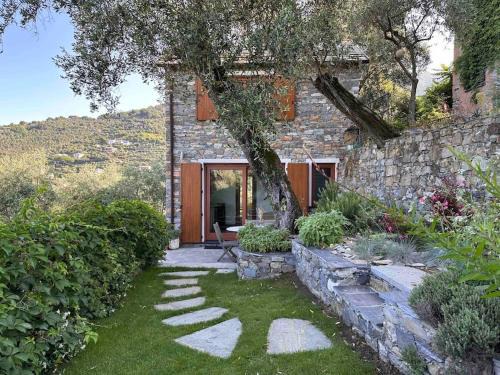 Zoagli Casa | PICCOLA ZOAGLI a tiny house facing Portofino bay