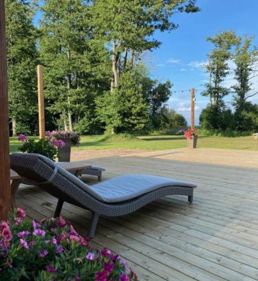 Saaremaa Chalet De Esquí | Pihla Rannamaja sauna ja kümblustünniga
