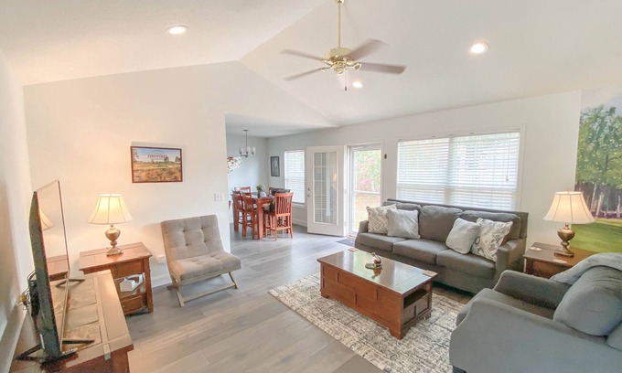 Aberdeen Casa | Pinehurst FORE-Bedroom Ranch with Golf Garage & Fenced Large Yard