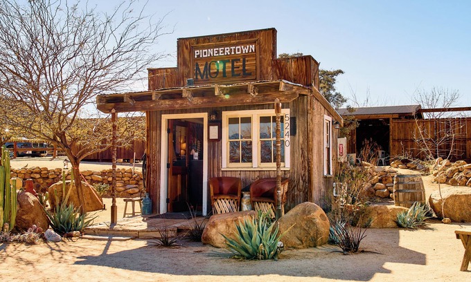 Pioneertown Hotel | Pioneertown Motel