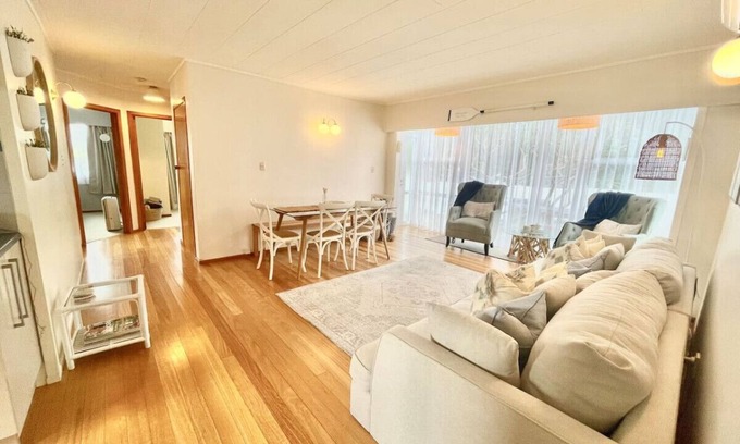 Ruakaka Casa | Pipi Palace Ruakaka – Ideal for Work & Family Stays