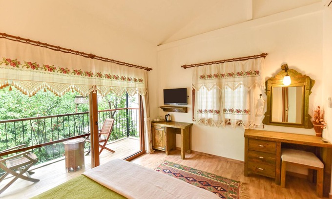 Kayakoy Hotel | Piramit Hotel