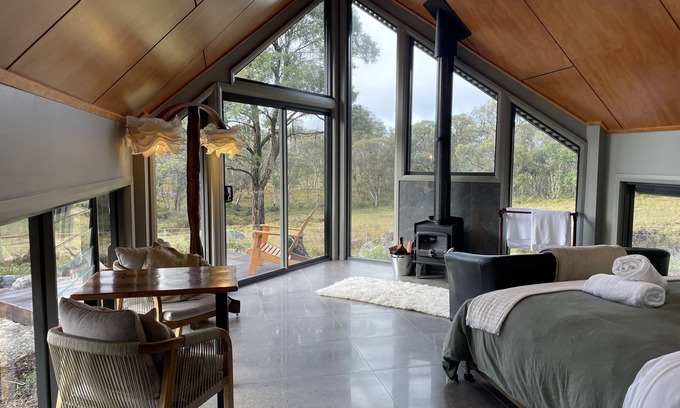 Dundee Cabina | Platypus Bend Eco Retreat - Off Grid rural hideaway