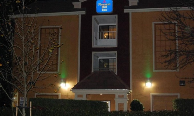 Pleasant Hill Hotel | Pleasant Hill Inn