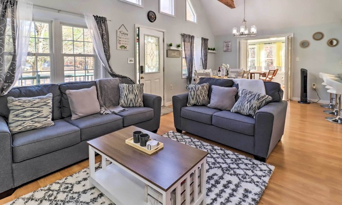 Albrightsville Casa | Poconos Family Getaway ~ 9 Mi to Big Boulder!