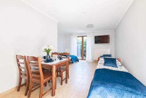 Dziaki Lesne Casa | Pokoje Gościnne Marzena