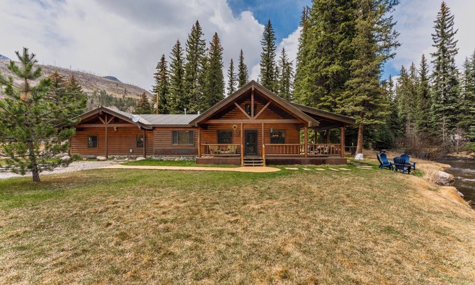 Bayfield Casa | Pond Property with a hot tub steps from the creek minutes to Vallecito Lake and beautiful drive to Durango.
