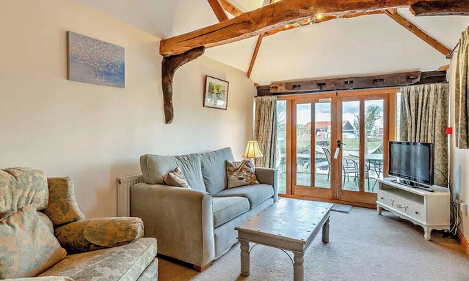 Hethel Cabaña | Pond View Cottage - UK48230