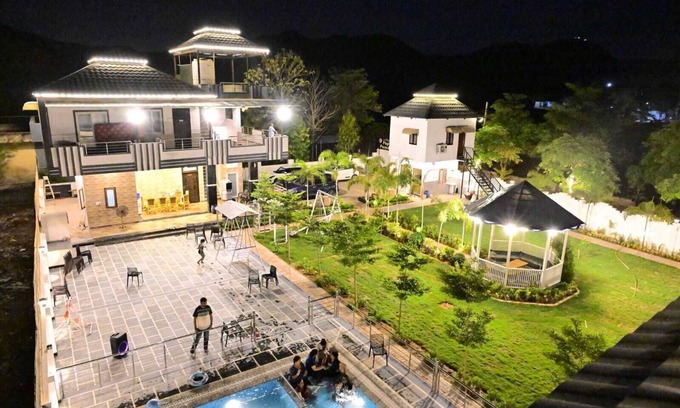 Jaipur Hotel | Popli Paradise Resort