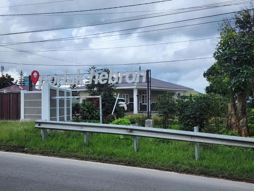 Siborongborong Apartamento | Porlak Hebron Family Homestay Silangit