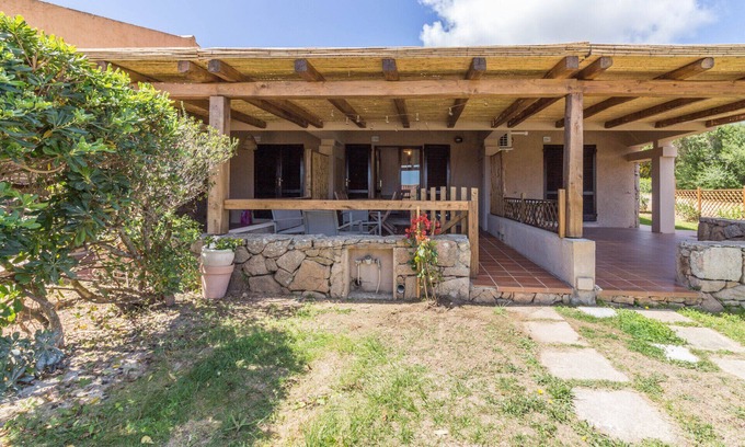 Capo d'Orso Villa | Porto Mannu Fantastic House with Private Parking!