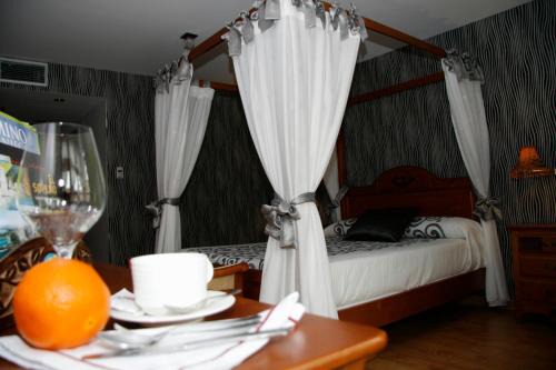 Escalante Casa | Posada Los Gallos