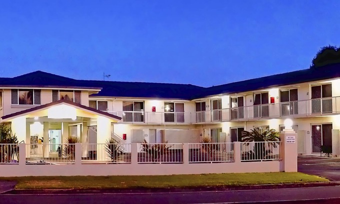 Pottsville Hotel | Pottsville Beach Motel