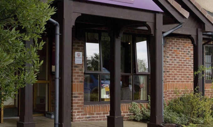 Grimsby Hotel | Premier Inn Grimsby