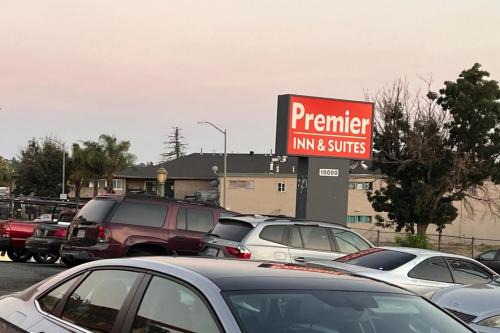 Oakland Hotel | Premier Inn & Suites -Listing Partner