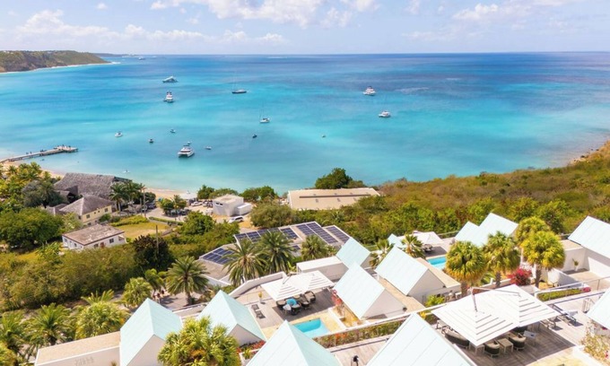 The Valley Villa | Premier Villa @ CeBlue! 5 King Suites & Hotel Amenities! Perfect for Couples & Families!