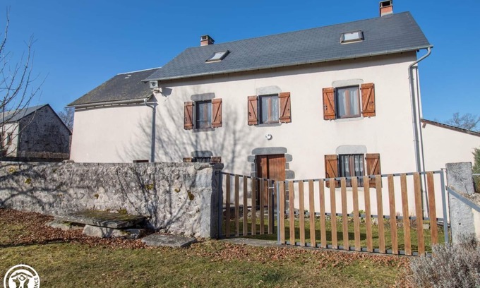 Vervialle Casa | Presbytère - LA Celle-d'auvergne
