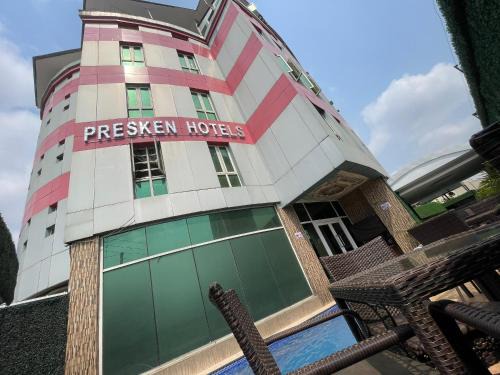 Lagos Hotel | Presken Hotel at International Airport Road