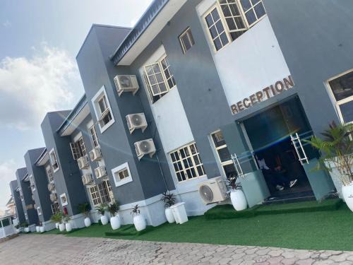 Ikeja Hotel | Presken Hotel @Villa
