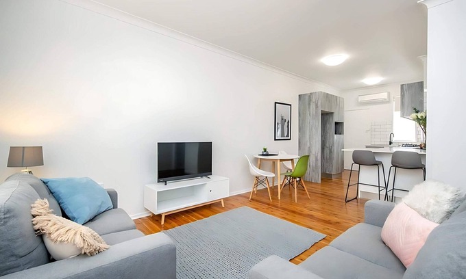 Adamstown Apartamento | Prickly Pear Stays in Adamstown