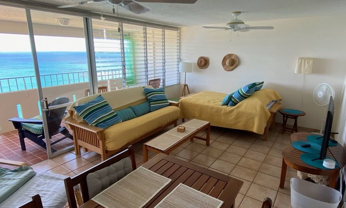 Vilomar Apartamento | Prístino estudio frente al mar en Playa Azul I