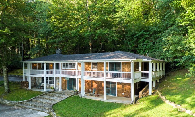 Cullowhee Casa | Lago Glenville Luxury Lodge: Canoa, Kayak, Velero, Wifi