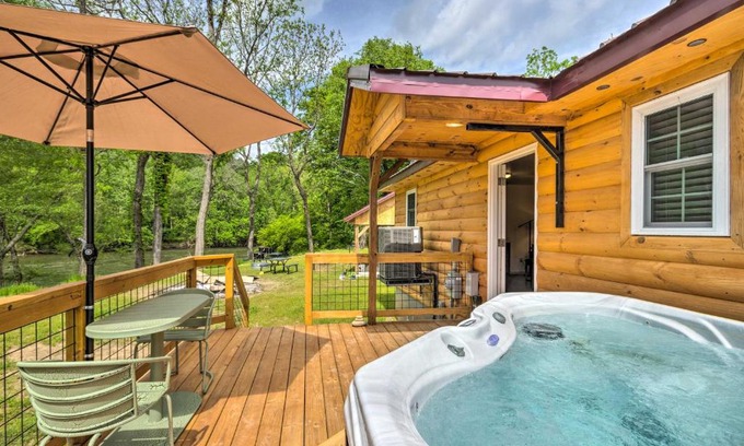 Cherokee Casa | Private Hot Tub Tuckasegee River Couples Escape