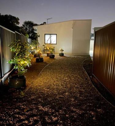 Regents Park Apartamento | Private, Modern & Luxurious Granny Flat