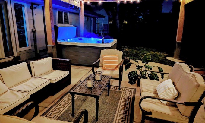 Granite Bay Casa | Private Oasis w Hot Tub & Pool near Folsom Lake! Parking for Boat and RV!