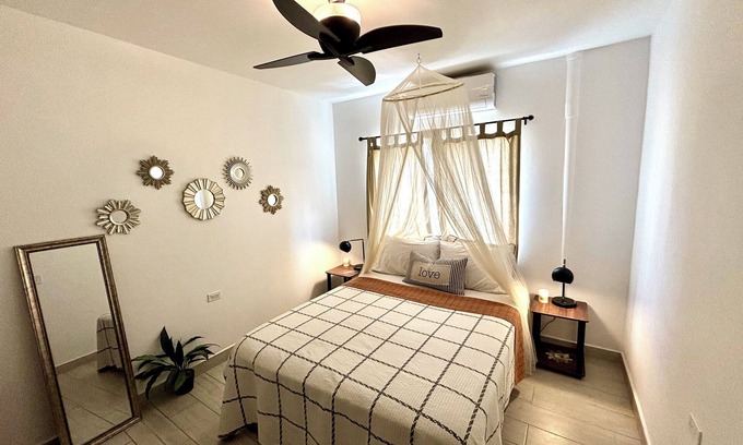 Belama Phase 2 Apartamento | Private One-Bedroom Retreat - Relaxing Patio, Free Bikes