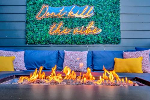 Nashville Casa | Private Roof Deck - Game Room - Broadway in 10