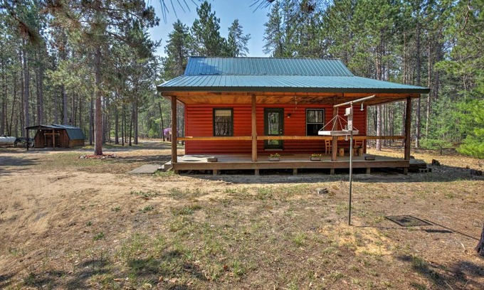 South Boardman Casa | Private South Boardman Cabin on 10 Forest Acres!