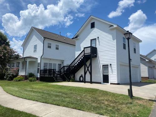 Davidson Casa | Private Studio in Davidson NC