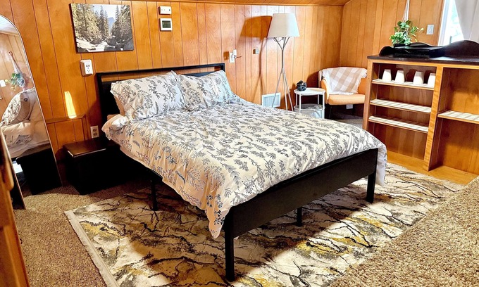 Arden-Arcade Casa | Private Upstairs Retreat in Sacramento