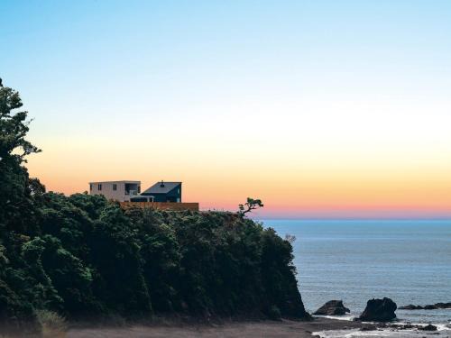 Geisei-mura Villa | private villa YUHIMI 夕日見の丘