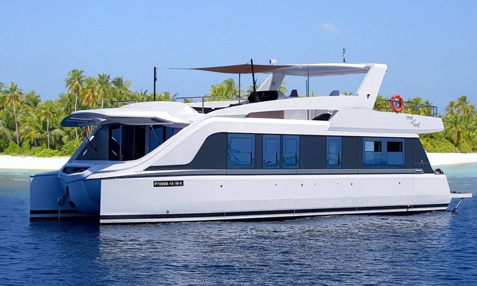 Hulhumale Alquiler De Eote | Private Yacht Charter on Full Board