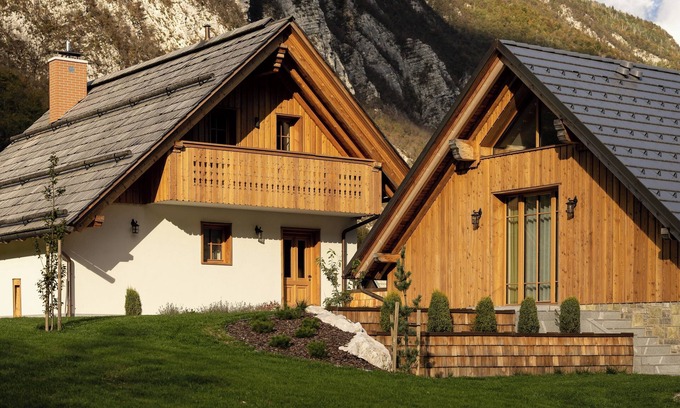 Ukanc Chalet De Esquí | PRIVILLAGE STARE - Alpine SPA Chalet with Sauna, Massage Tub & Fireplace, Bohinj