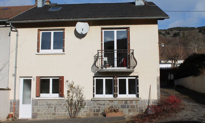 La Bourboule Apartamento | PROMOCIÓN - Tranquilo a 10 minutos de tiendas, spa, natación, tenis y centro