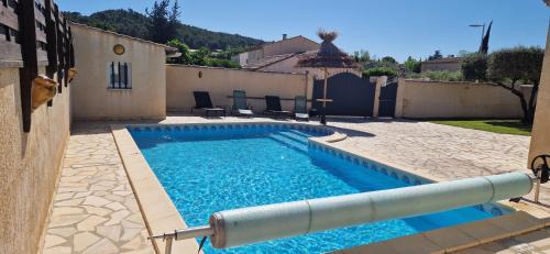 Beaucaire Villa | PROMOTION sur la dernière semaine d'Août en Occitanie - villa avec piscine privée