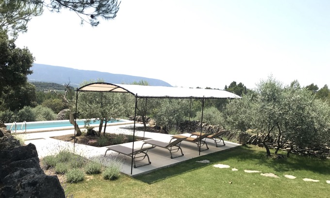 Gordes Casa | Mazet provenzal con vista dominante sobre el Luberon en el corazón de la piscina de Provenza