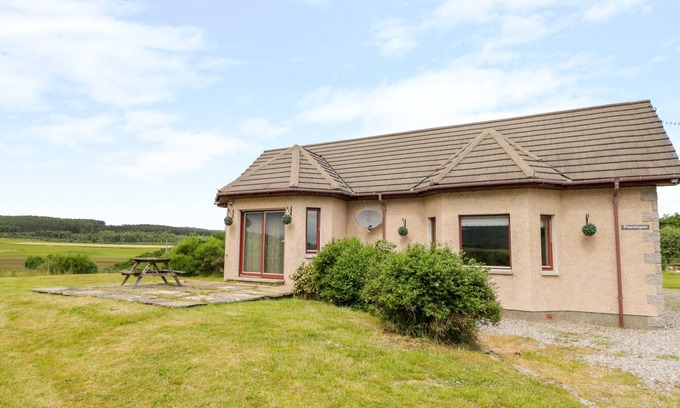 Grantown-on-Spey Casa | PTARMIGAN, con un jardín en Carrbridge, Ref 1000771