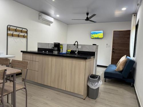 Tárcoles Apartamento | Punta Leona, beach 5mn,gated parking, AC, TV, WiFi