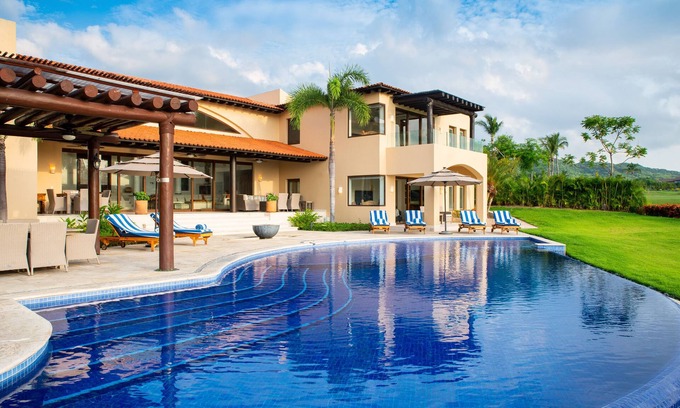 Punta de Mita Villa | Villa de lujo en Punta Mita | 6 habitaciones | Golf | Tenis | Playa | Vistas al mar