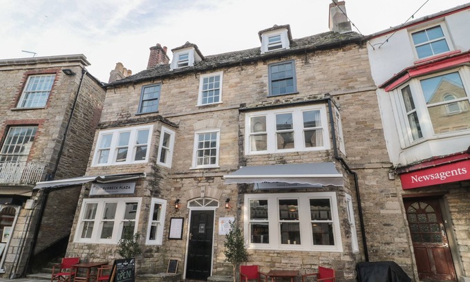 Swanage Cabaña | PURBECK HOTEL APARTMENTS - FLAT 6, pet friendly in Swanage
