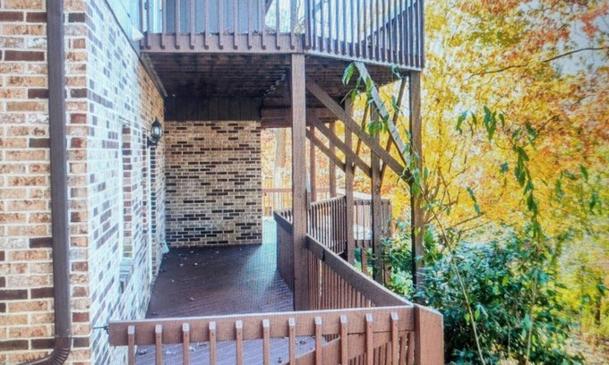 Flying Hills Casa | QUAINT TREEHOUSE OASIS