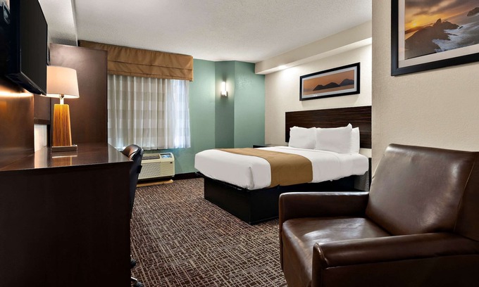 Raleigh Hotel | Quality Inn Memphis Northeast near I-40