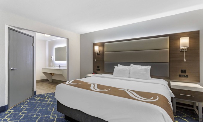 Murfreesboro Hotel | Quality Inn Murfreesboro - University Area